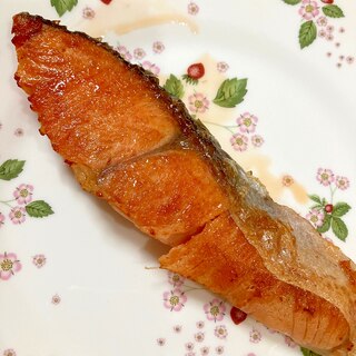 フライパンで作る生鮭のソテー